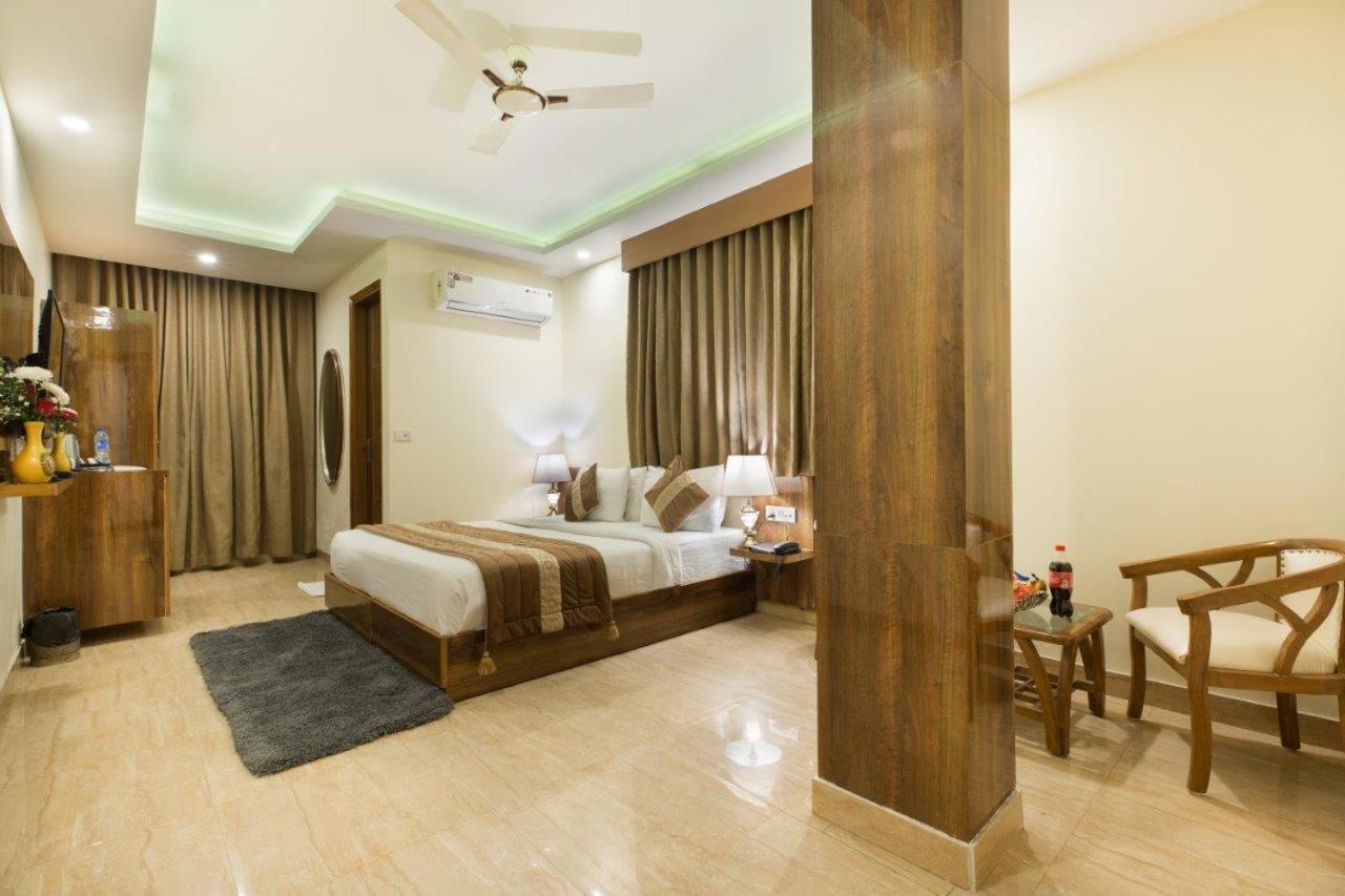 ניו דלהי Hotel Viva Palace By Opo מראה חיצוני תמונה