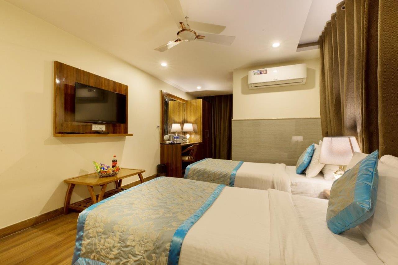 ניו דלהי Hotel Viva Palace By Opo מראה חיצוני תמונה