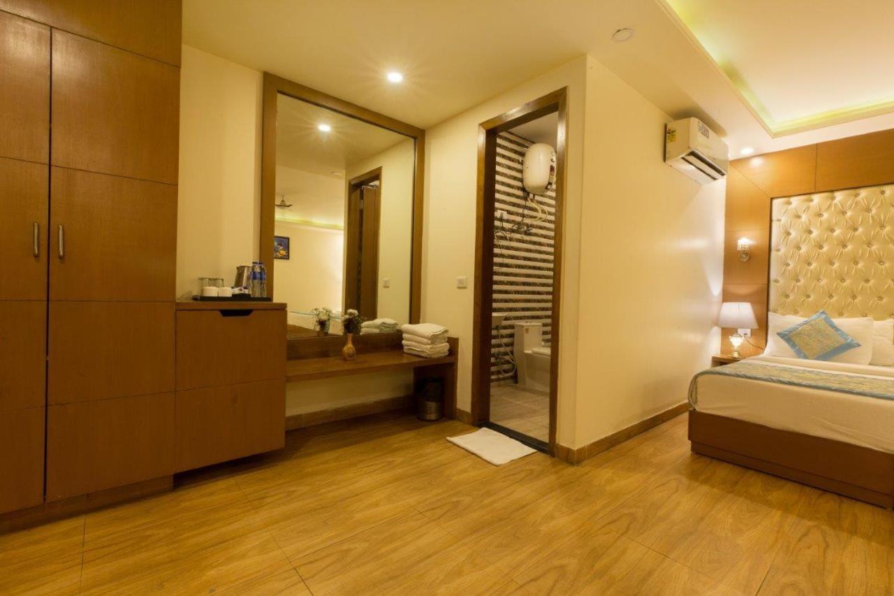 ניו דלהי Hotel Viva Palace By Opo מראה חיצוני תמונה