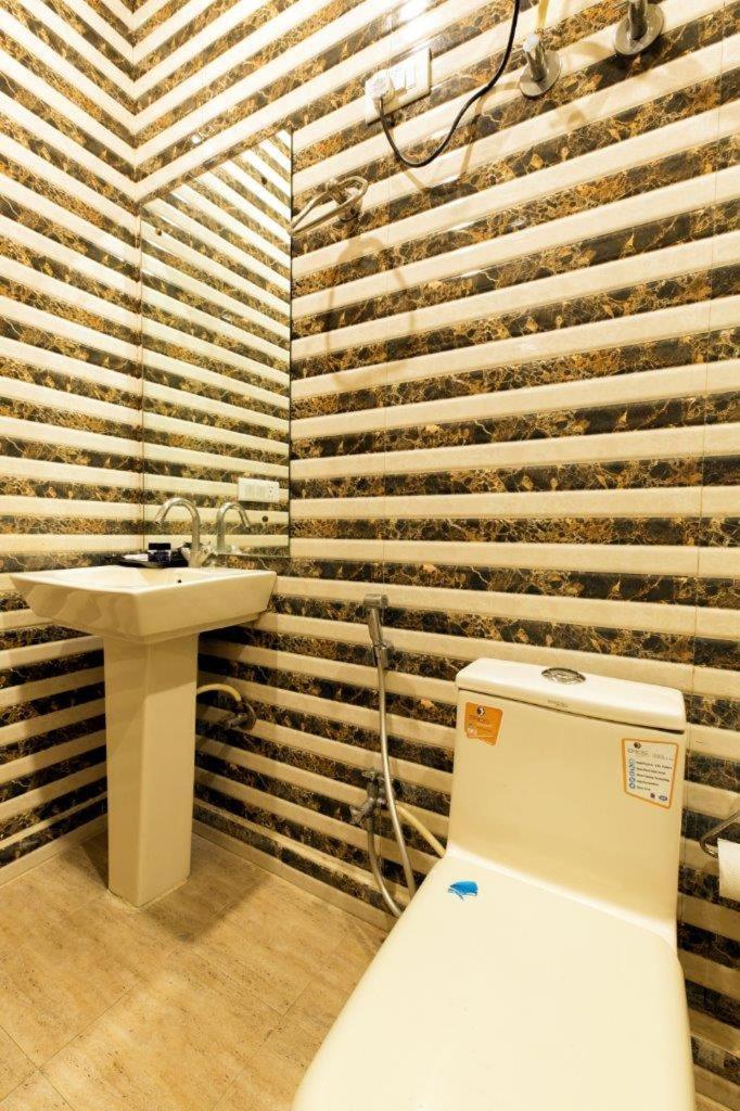 ניו דלהי Hotel Viva Palace By Opo מראה חיצוני תמונה